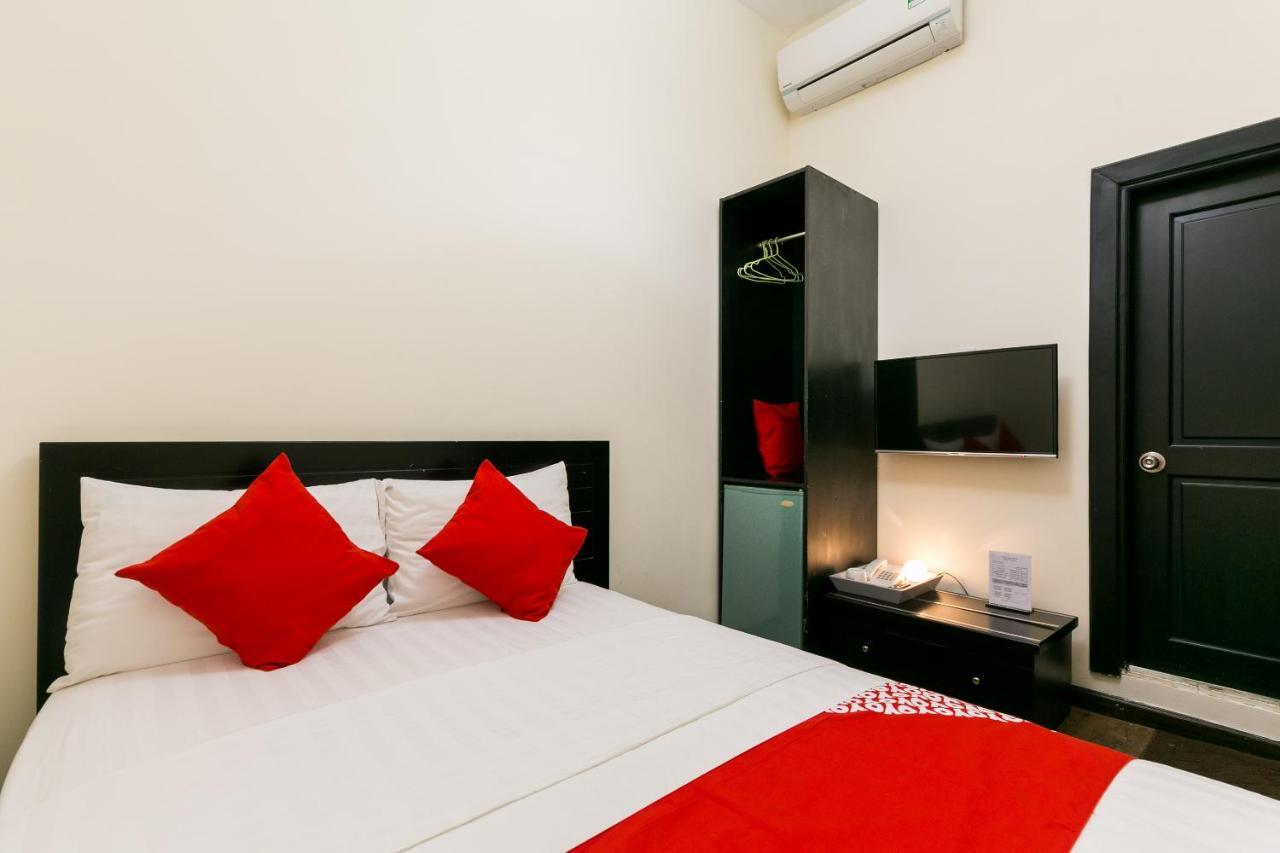 Oyo 438 Small Bay Hotel Ho Chi Minh City Exterior photo